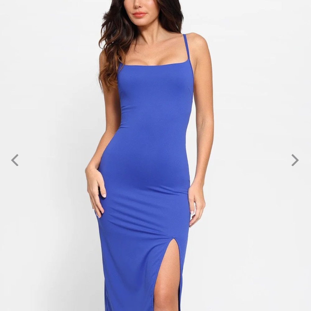 Popilush Bodycon Midi Dress with Slit and Square Neck